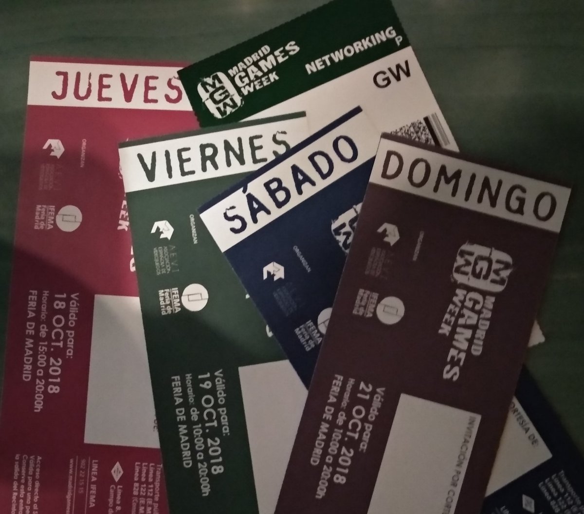 Vamos a estar en la MGW todos los días :) 
Esperamos veros allí.