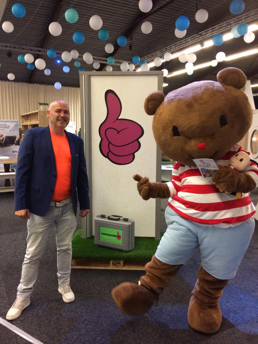 Vingerstrip.nl tweet media