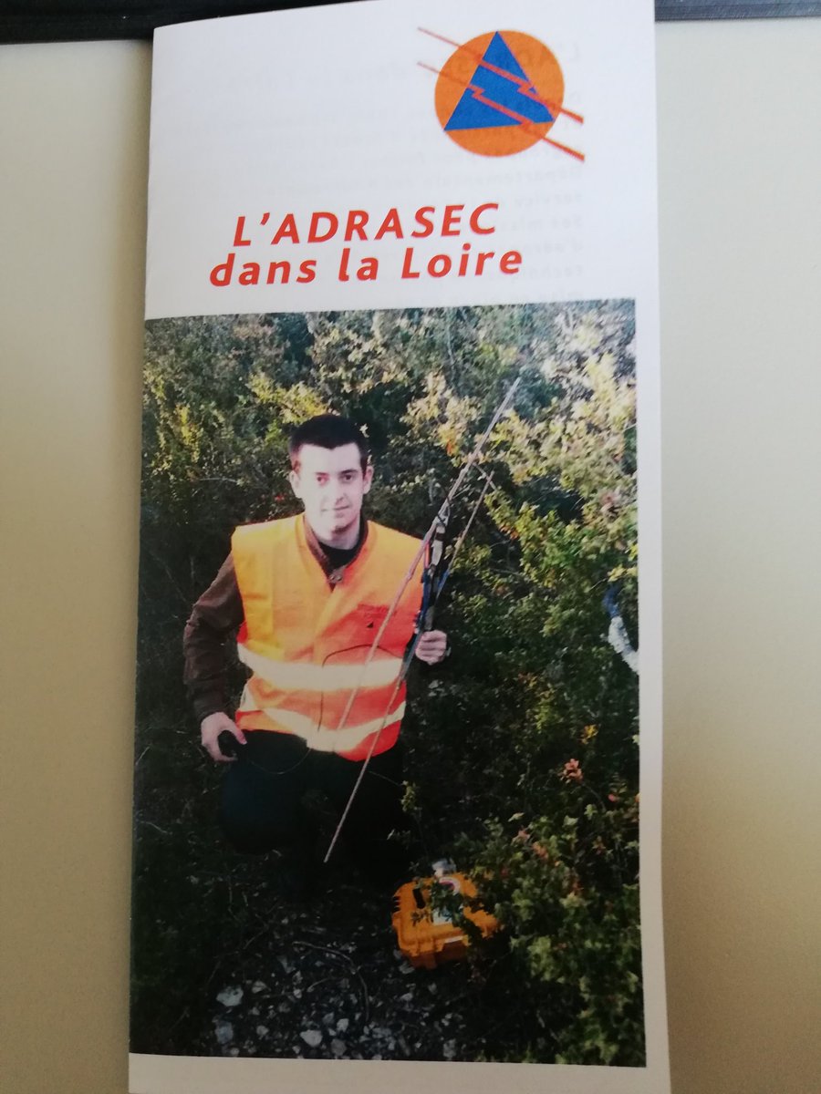 ADRASEC42's tweet image. Le nouveau flyer de l' #adrasec de la #loire disponible dès samedi... Avec un peu d' @ADRASEC30 avec @enzobecamel et bien d'autre....