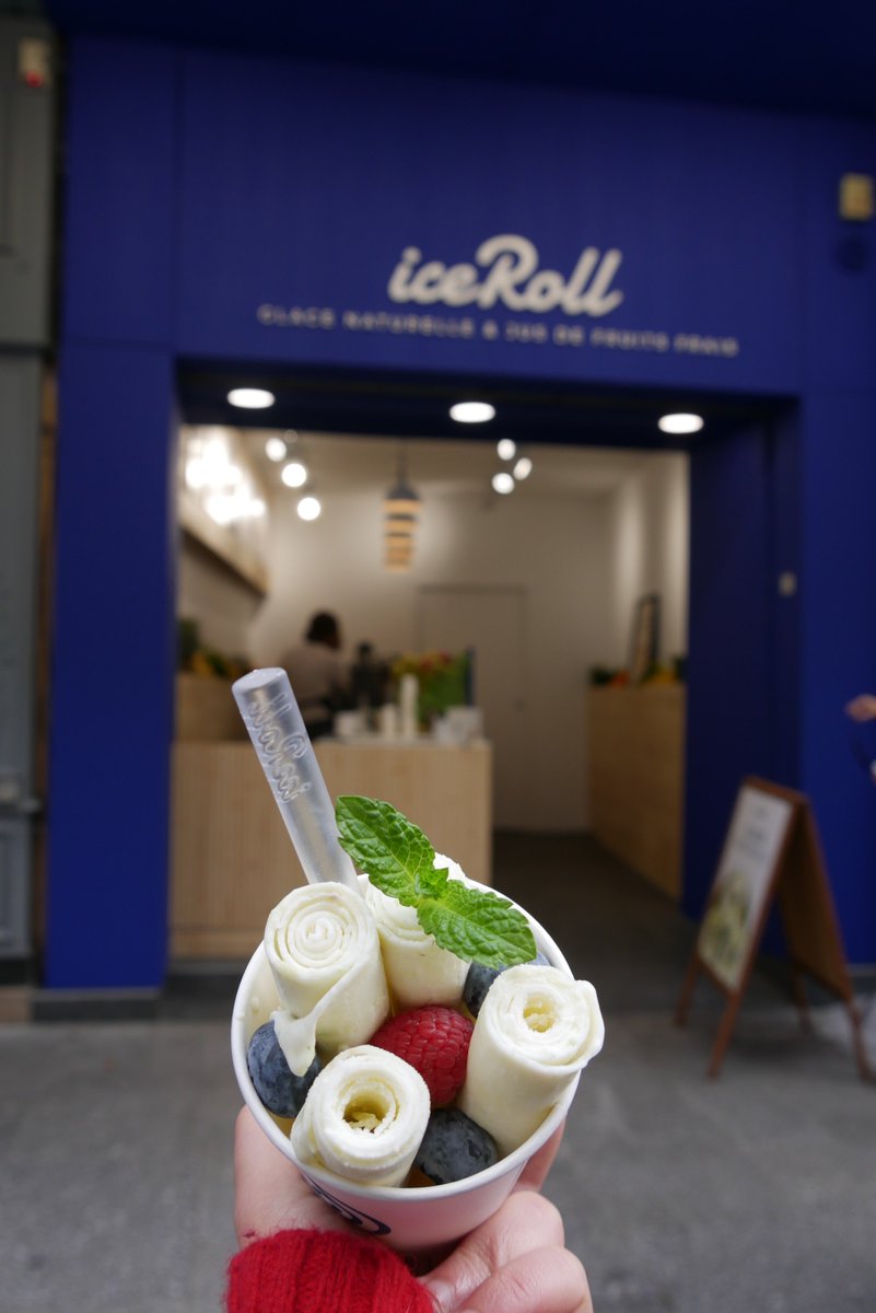 iceRoll tweet media