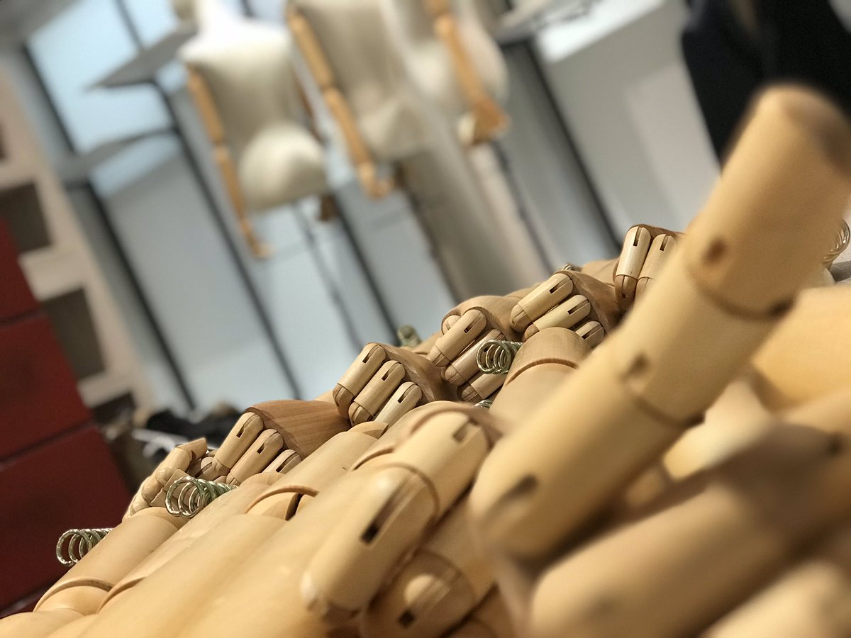 Algo está pasando!! #retail #gracias #design #Manufacturing #installation <a href="/CCLaGavia/">La Gavia</a>