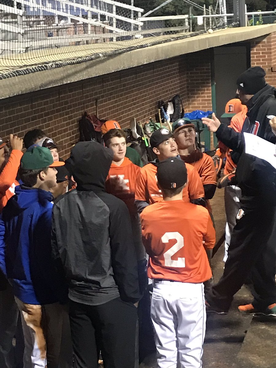 Marsha41384244's tweet photo. @FDHSBaseball https://t.co/yswu4P44UX