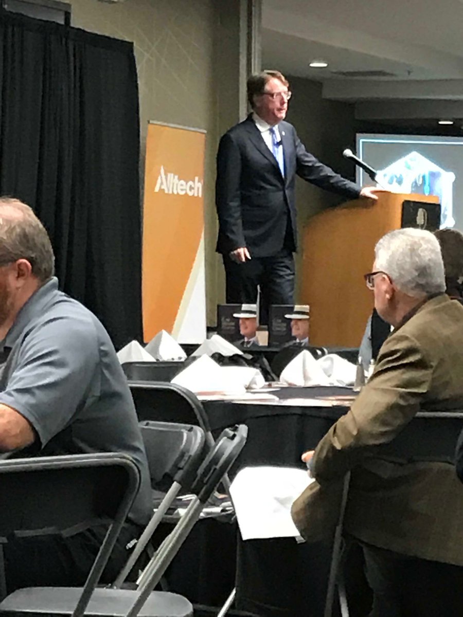 ⁦<a href="/AJConnolly1/">Aidan J. Connolly</a>⁩ farming in the future. ⁦@MasterfeedsCDN⁩ ⁦<a href="/Alltech/">Alltech</a>⁩