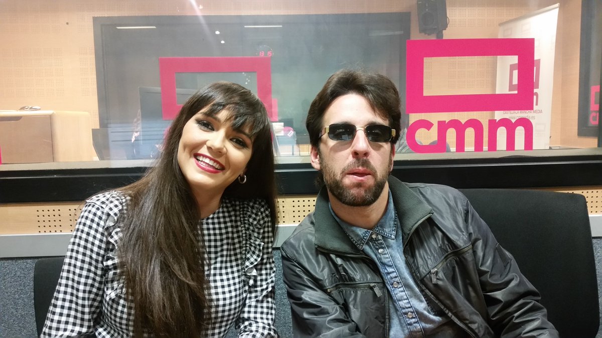 Quédense con esta cara, <a href="/Elena__Salguero/">ELENA SALGUERO</a> irrumpe en el panorama musical con una fusión flamenco- pop de la mano de <a href="/Melonjimenez/">Melon Jimenez</a> , uno de los mejores guitarristas de este País. #flamenco #guitarra #MARIA cmmedia.es/listas-de-repr… 

#CMMRadio ¡Día a día hacemos región contigo!