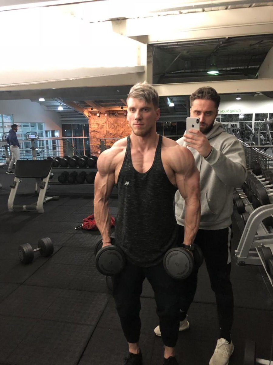 _MuscleMovement's tweet photo. @USN_UK athlete @stumacPT repping our charcoal ultra stringer 

Get yours now >> https://t.co/OM1Ssl1bCb

#fitness #fitfam #FitnessMotivation https://t.co/eIpkpGWtWL