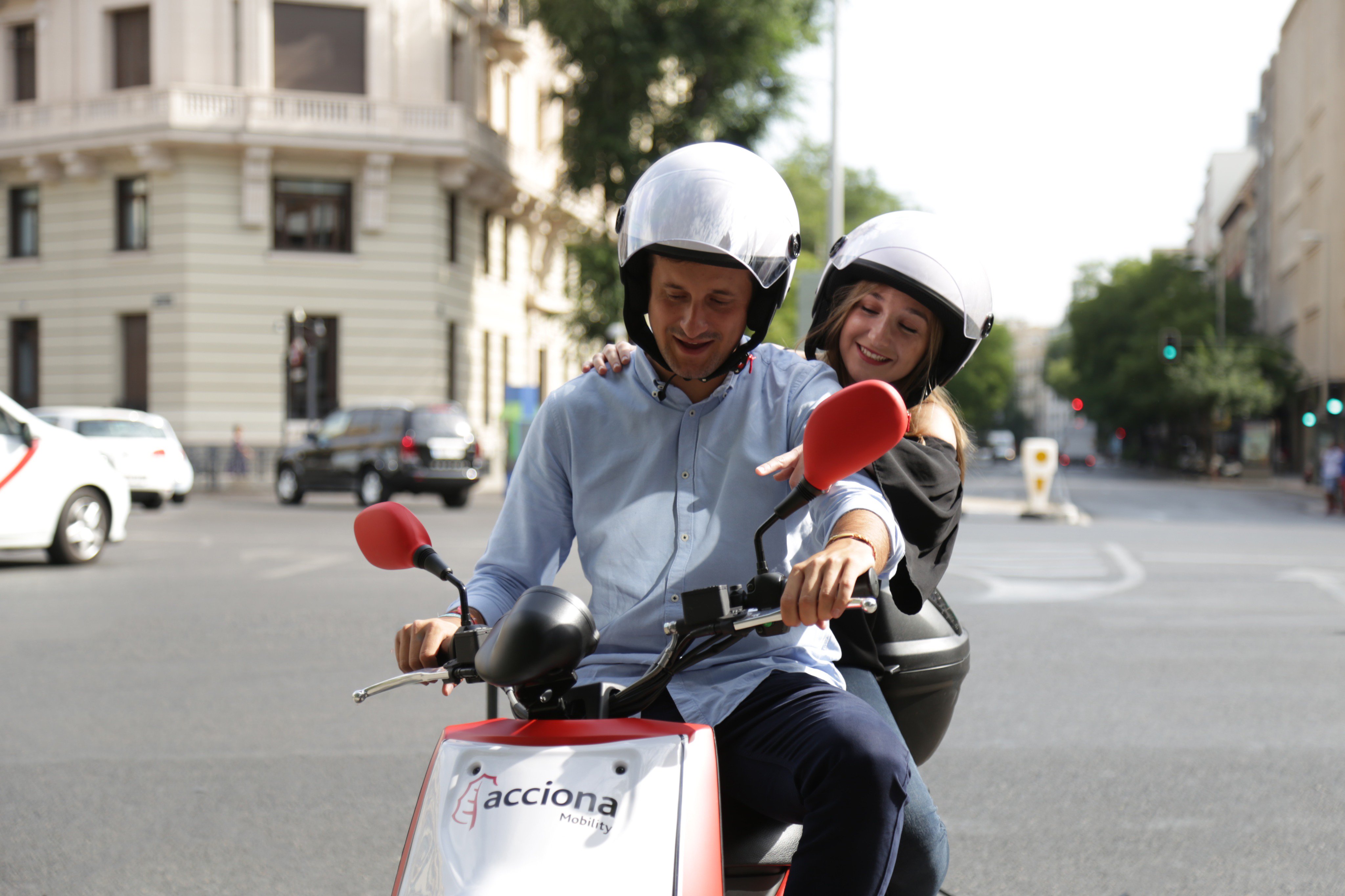 ACCIONA (English) on Twitter: "Launching our Motosharing service with more 1,000 electric 🛵 in #Madrid as part of our sustainable mobility initiative: @AccionaMoto https://t.co/u9pRVwIARs" / Twitter