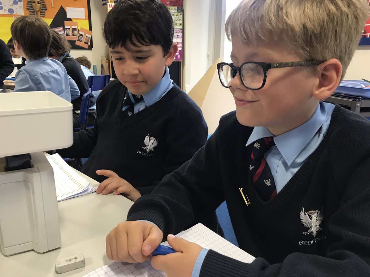 BPSYear3's tweet image. We having been working on mass this week in Maths and really enjoyed getting practical #mass #practicalwork #mathsinaction