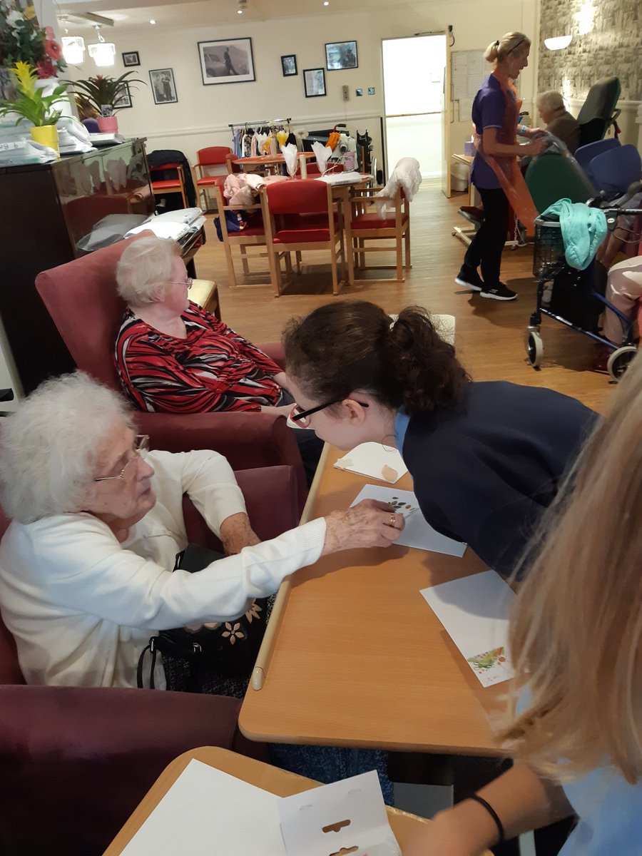 ctkprmcardiff's tweet image. Autumn cards for our beautiful friends at Ty Coch #ctksenedd #creativecards #workingtogether @childcomwales