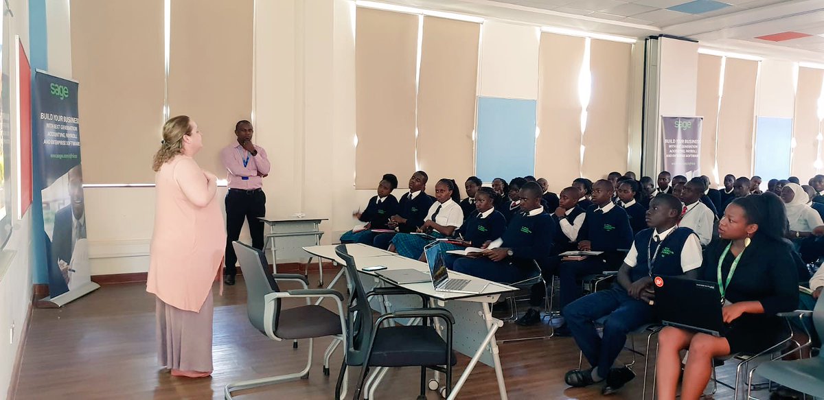nikkisummers_'s tweet photo. MPESA Foundation Entrepreneur club members keen on learning how to use #SageBusinessCloud Accounting to run their small businesses within the school. #Mobility #Cloud #CreatingBusinessLeaders @SageFoundation @Sage_Africa https://t.co/oWEX0QCBBl