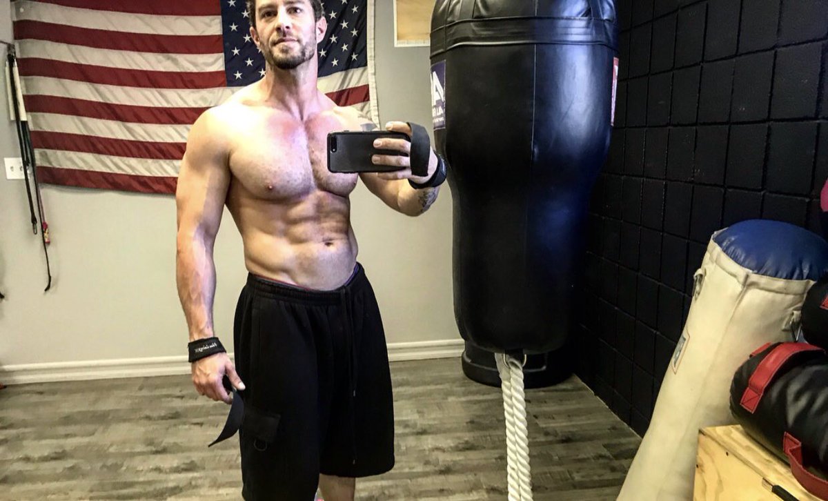 But first.... Let me take a selfie.