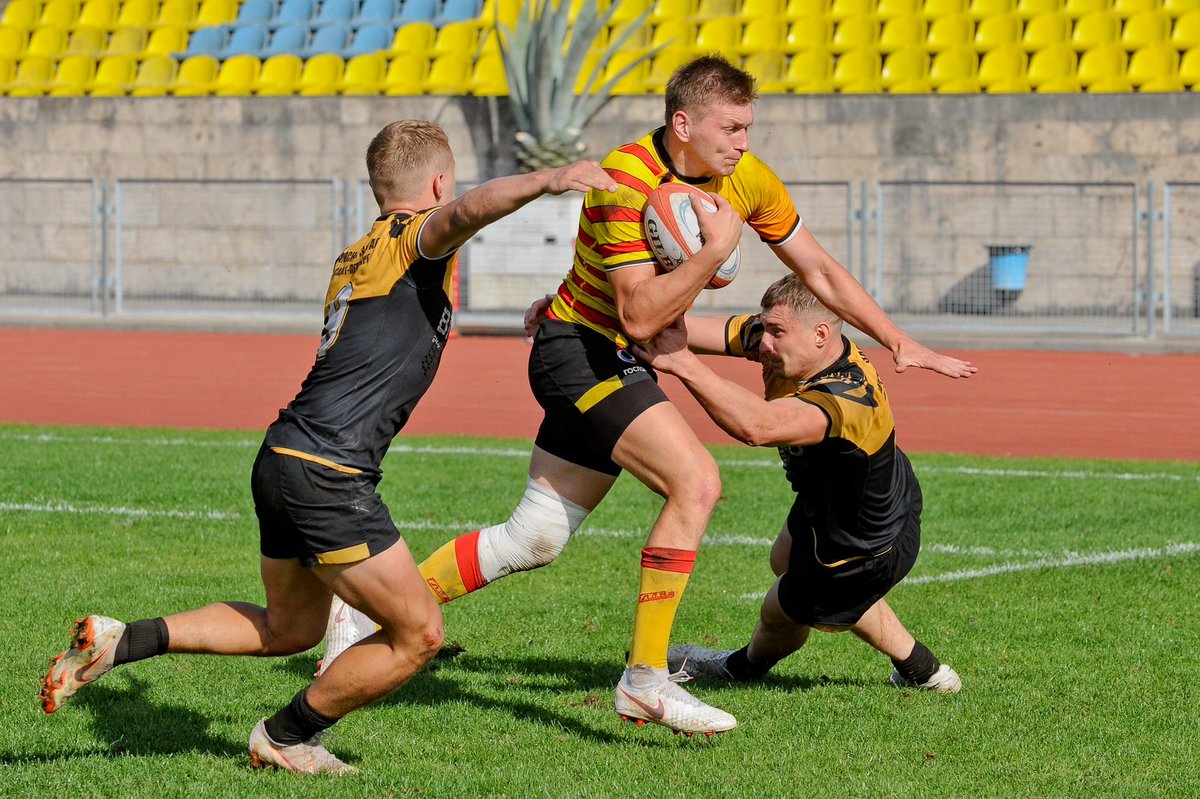 ВВА, «Слава» и «Нарвская Застава» попали в одну группу

19-20 октября в Краснодаре состоится заключительный тур чемпионата России 2018 по регби-7.

rrpl.ru/news/vva-slava…