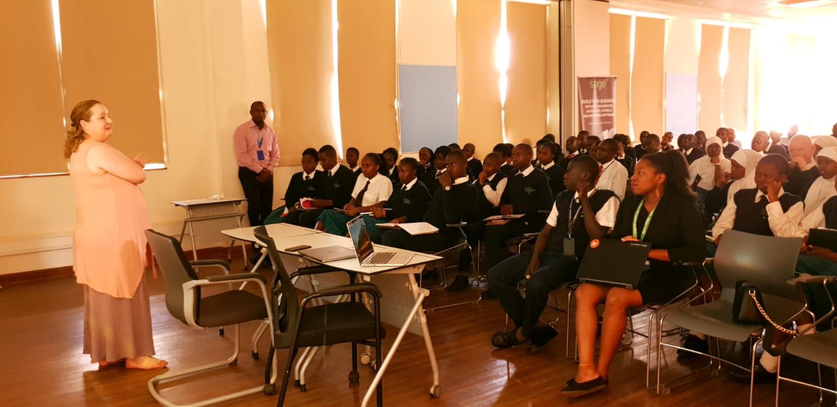 just_kui's tweet photo. At my favourite academy, MPESA Foundation, taking the students through Sage Business Cloud Accounting, a very simple cloud solution that will help them run their current businesses while in school. All this thanks to support from @sagefoundation. Helping build business leaders https://t.co/tNoE0dIySm