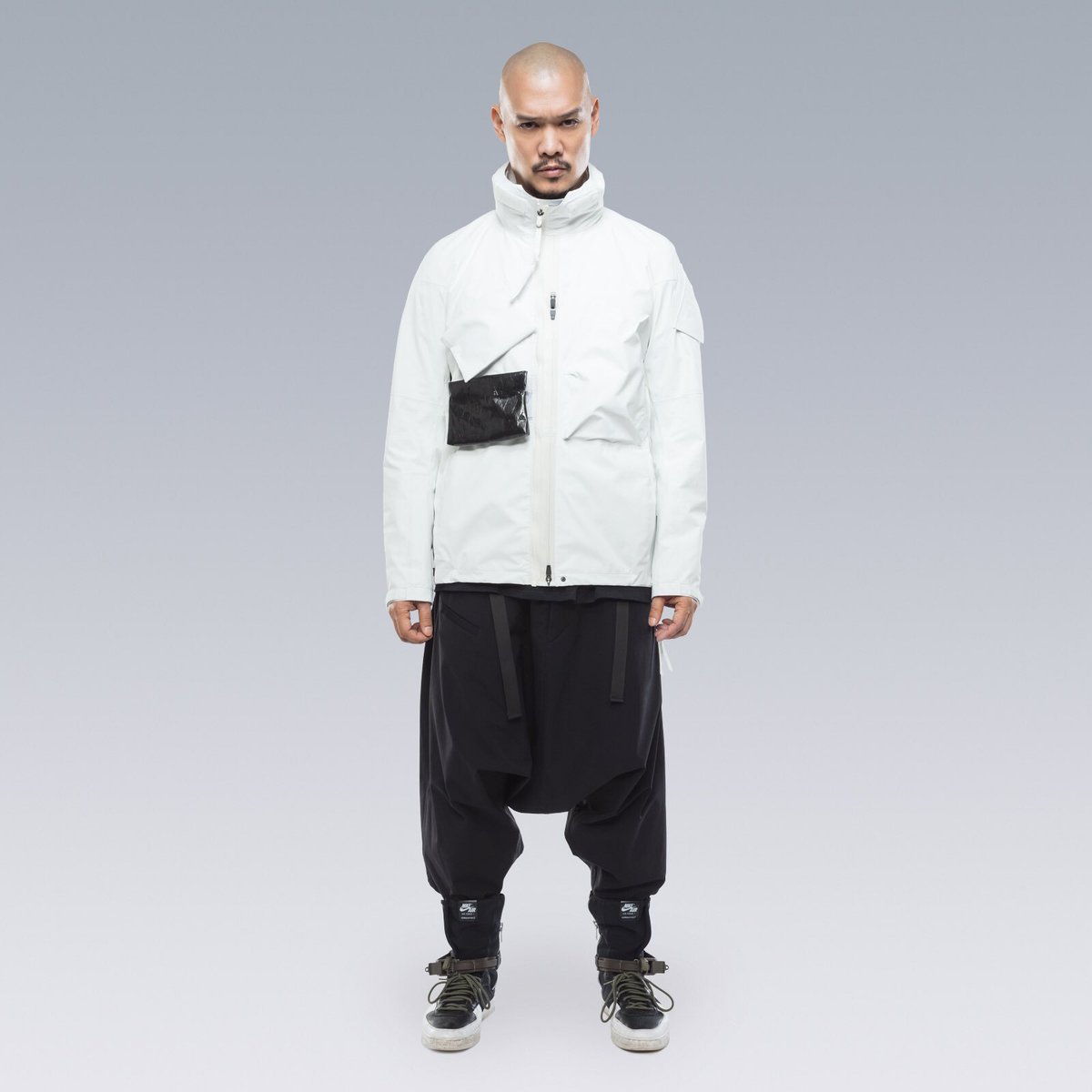 Volante Design - The techwear assassin strikes without hesitation. Dark,  rain-repellent and tactical, the Jounin will help you fulfill your mission  at any hour. → bit.ly/3dSnS5a