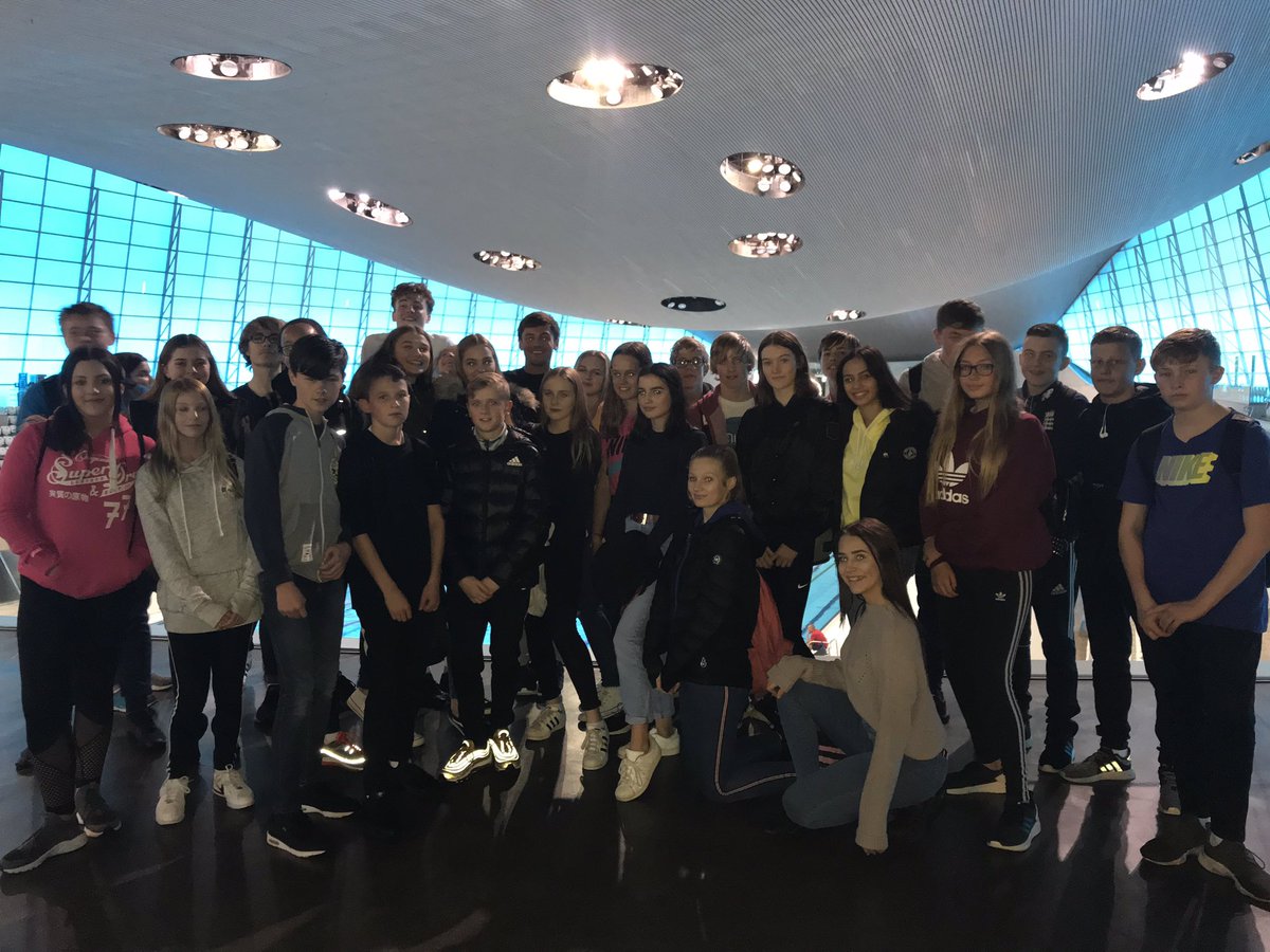 AG+T PE trip to the Olympic Park with a surprise bumping into of @TomDaley1994 !  #aquaticcentre #thankyoutom #olympiclegacy