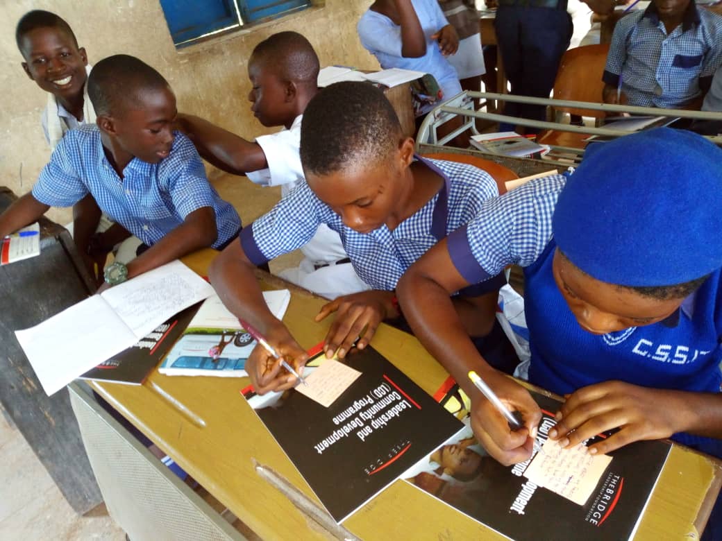 TBLFoundation's tweet photo. Location: Community School Itigidi, Abi LGA.
Volunteer: Eze Thankgod
Focus: Self Awareness, Self Esteem, Vision and Goal Setting
#LCD2018
#daretolead #selfawareness #selfesteem #leadership #innovation #communitydevelopment https://t.co/Rqkty2Q5vy