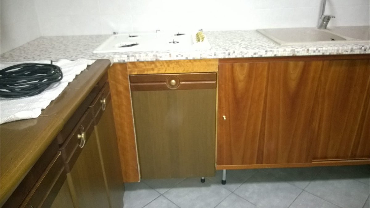 Aftermaya1's tweet photo. Aftermaya adattamento mobili 
#sumisura #adattamento #woodworking #cucine https://t.co/6079odK16F