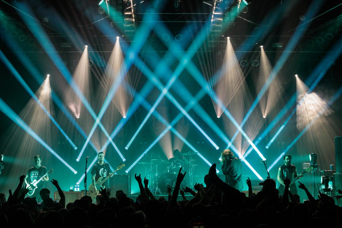 ElationPro's tweet photo. Beartooth is currently touring to promote their new album “Disease.” LD Victor Zeiser of Squeek Lights is utilizing the #Dartz360 &amp; #Protron3KColor to create a stimulating design for the show. Read more here:  https://t.co/wU6ouFLPI3
Photos:  Sarah Hess; @sarahhasanh on Instagram https://t.co/w4h11TXD9u