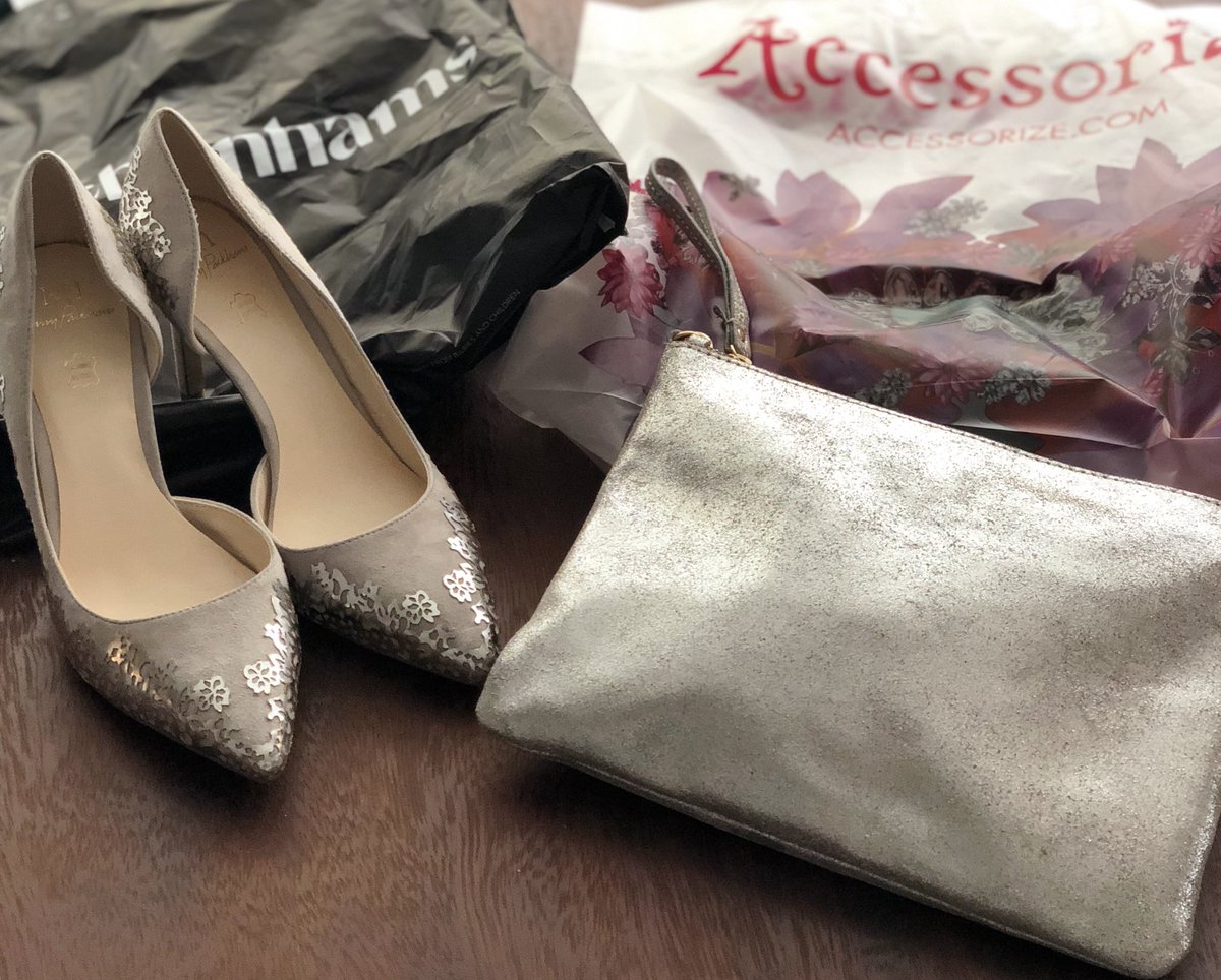 TalesofaMD's tweet photo. This also happened in Taunton @Debenhams & @Accessorize! Whoops!
At least Iโm ready for the โParty Seasonโ. ๐ ๐๐ฅ
#shoesale #bargain #shoppingstar #WednesdayMotivation #notpayday #Silverbag #shopping https://t.co/bSXuwaFP10