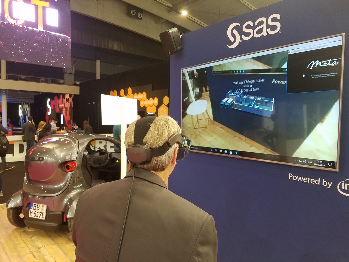 Talking #IoT #digitaltwin powered by <a href="/SASsoftware/">SAS Software</a> #Analytics using <a href="/metaglasses/">Meta View</a> #AR #mixedreality at #IOTSWC18 in #Barcelona.