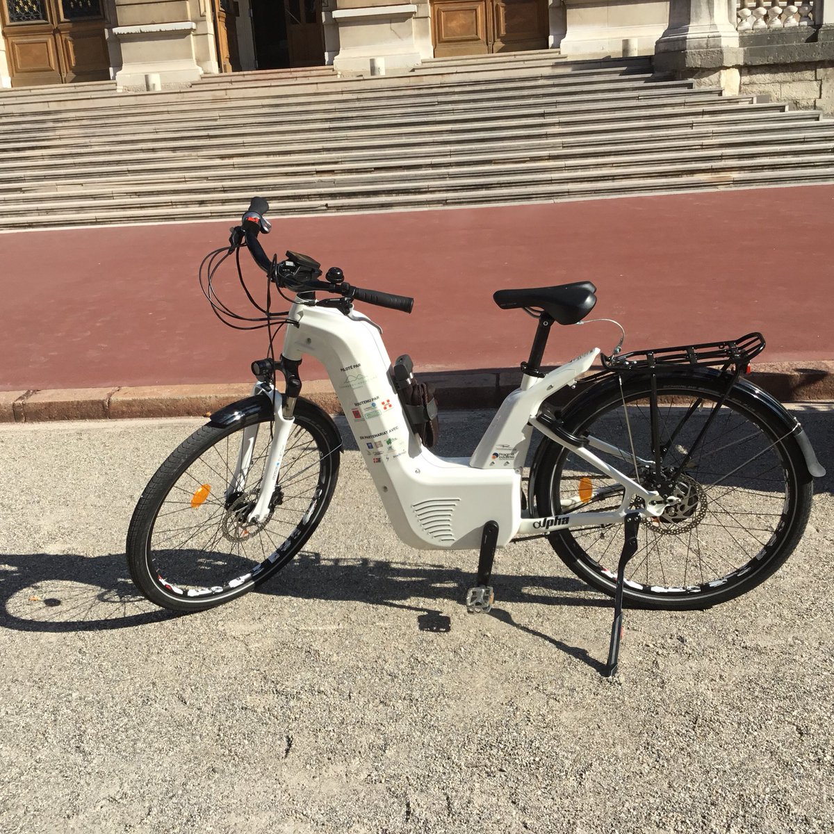 gnormand23's tweet photo. Colloque @ademe @prefetrhone panorama des solutions de mobilité innovante #GNV #hydrogène https://t.co/278ZM1EepD