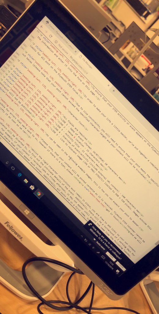 GloriaOladokunx's tweet photo. Spent almost the whole day coding really happy with the results 😊. #WomenInSTEM #Girlswhocode @utcplymouth @STEMcalendar https://t.co/MnJRCDDeMV