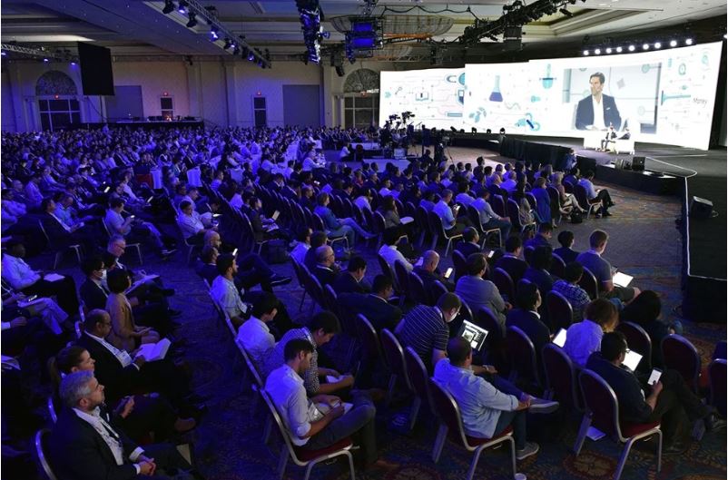 Vizolution's tweet photo. Vizolution will meet the top 20 US #banks and some of the financial sector’s key decision-makers and thought leaders at Money 20/20 USA, the world’s largest #FinTech and payments event, from Oct 21-24. Meet us at #booth1253 #M2020US #CXTech > https://t.co/KYyLmz7s6q https://t.co/6gMlndBDdE