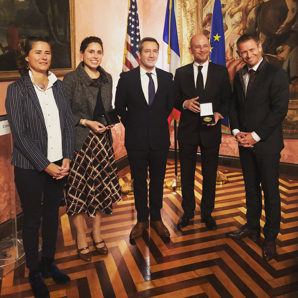 AMIF_asso's tweet photo. Au @ConsulFranceNYC, rencontres avec des #entreprises #startup et @ParisRegion autour d’enjeux #innovation #attractivite #digital #DeveloppementDurable #Maires #IleDeFrance 🇺🇸🇫🇷 https://t.co/5KWQzZ50CL