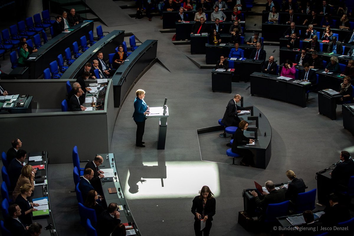 Bundeskanzlerin Merkel im Deutschen Bundestag