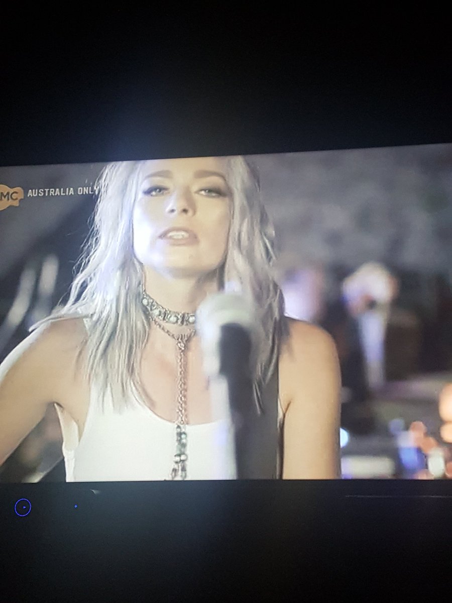 It was soo good to see @JadeHolland89 song 'Drive Thru' on the CMC channel 👌I love this song #Australiancountrymusic #cmc #jadeholland #drivethru #countrymusic