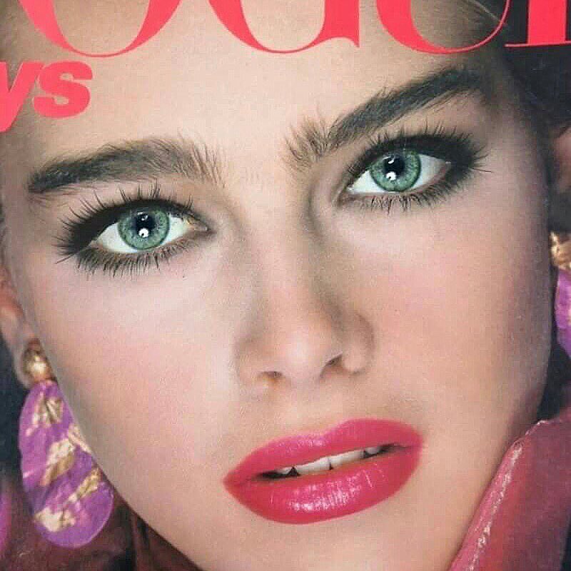 VictoriousBty's tweet image. The original brow icon 🙌🏻😍 Never a pair of tweezers in sight for this beauty.. she had the right idea! #brookeshields #powerbrows #semipermanent #brows #natural #hairstroke #powder #cosmetic #tattooing #manchester #eyebrows #strokes #micropigmentation #makeup #ink #pigment