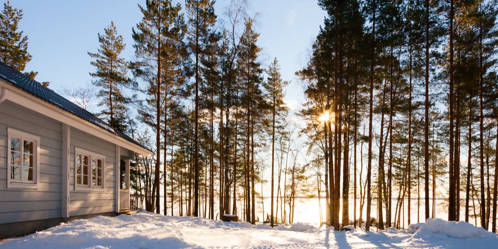 mlsinsurance's tweet image. With colder weather on the way, have you thought about #cottageinsurance? Have peace of mind if you're unable to visit your getaway property this winter due to weather or snow build-up. Discover the benefits of our personalized #coverage solutions today: mlsinsurance.ca/en/get-insured…