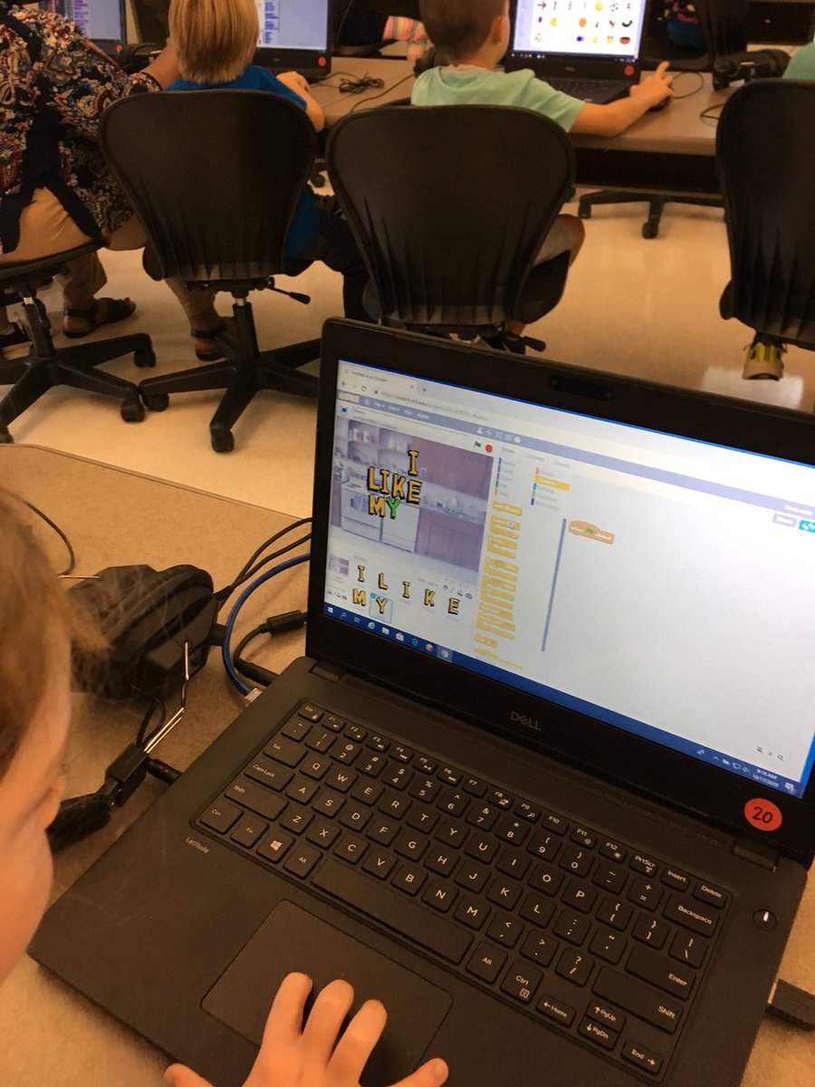 cwjackson404's tweet image. These #kinderRangers are coding their phonics I Like My book! #tcrwp #codetothefuture #oneRCE