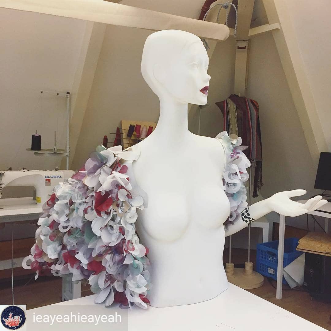 fabricademy's tweet image. #fabricademy2018 week4 has started!
Here some students' results about week3 #circularfashion presented yesterday!
Check out their #seamless #garments and modular reconfigurable systems on our #fabricademy #opensource Circular Fashion Catalogue: oscircularfashion.com