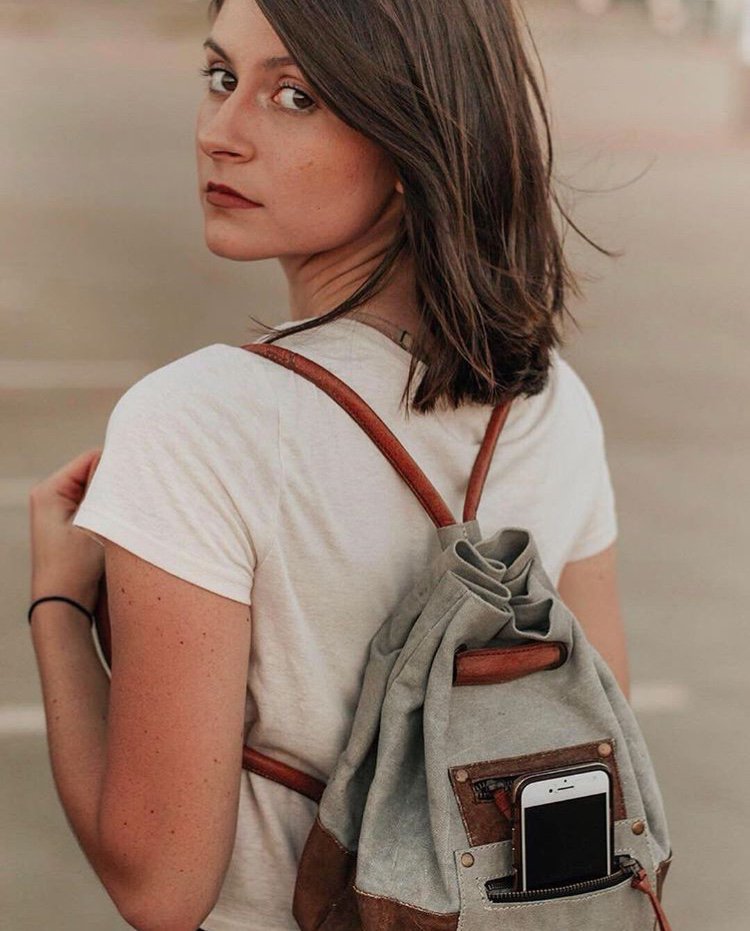 OfficialMonaB's tweet photo. Instagram darling @drdcupcake loves wearing her Sutton convertible bag in backpack mode, but did you know it can also be converted into a crossbody? 🤔 :: https://t.co/zPLSxntjsQ :: #MonaB #CreateAndConserve #SustainableFashion https://t.co/8HHvF6M0eV