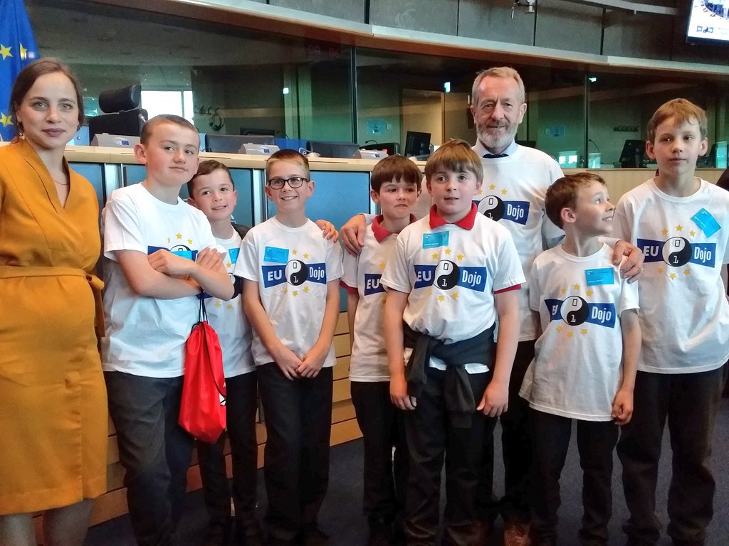 SeanKellyMEP's tweet photo. St Brigids BNS #Killester was well represented in Brussels today. They impressed the MEPs here in the @Europarl_EN with their brilliant coding skills - great work, maith sibh!! https://t.co/VEwAWph60x