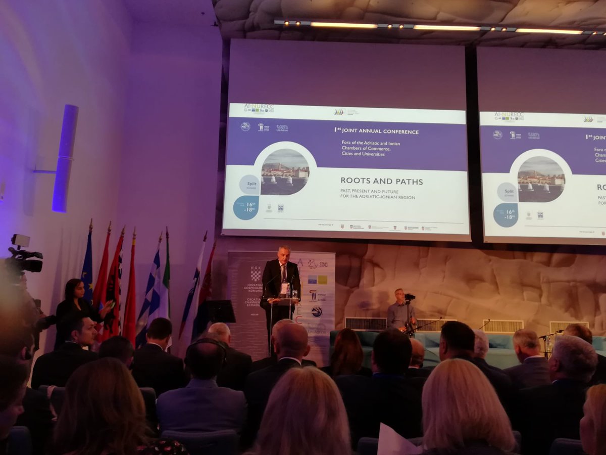 UnivPoliMarche's tweet image. People on the move: oggi a #Spalato per parlare di mobilità forza lavoro, studenti e turisti ma anche di occupazione e aspetti economici e sociali #Adriatico #Ionio.  @aic_forum @AI_NURECC #UniAdrion