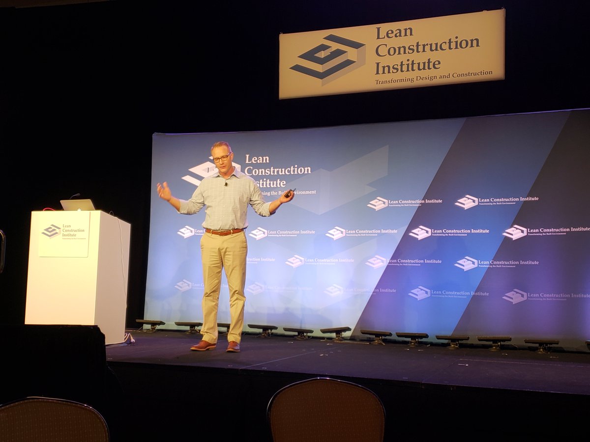 HarperLimbach's tweet photo. LCI Chair and Harper's SVP of Operational Excellence, Kevin Labrecque, kicks off the conference by introducing this year's keynote speaker and bestselling author, @ldavidmarquet #LCICongress18 https://t.co/TfYVefES8L