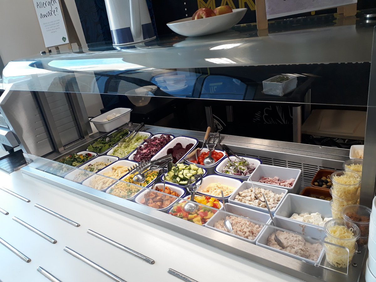 Tippas72's tweet photo. Heavenly burger or Healthy salad !! caramelised onion and cheese all the way @Cafe27foodie @gillheath5 @jillmarie3010  @DFradgers @elioruk https://t.co/nIt9hK6XDZ