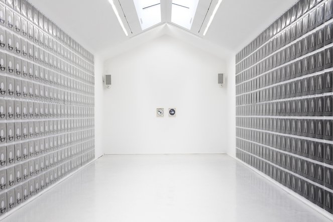 #Fiac Interview croisée de Sarah Andelman et Emmanuel Perrotin : "Certains artistes deviennent de plus gros vecteurs de communication que les marques"  <a href="/sarahjustanidea/">sarah andelman</a> X <a href="/E_Perrotin/">Emmanuel Perrotin</a> > tinyurl.com/ybyynobk @galerieperrotin #perrotin #contemporaryart