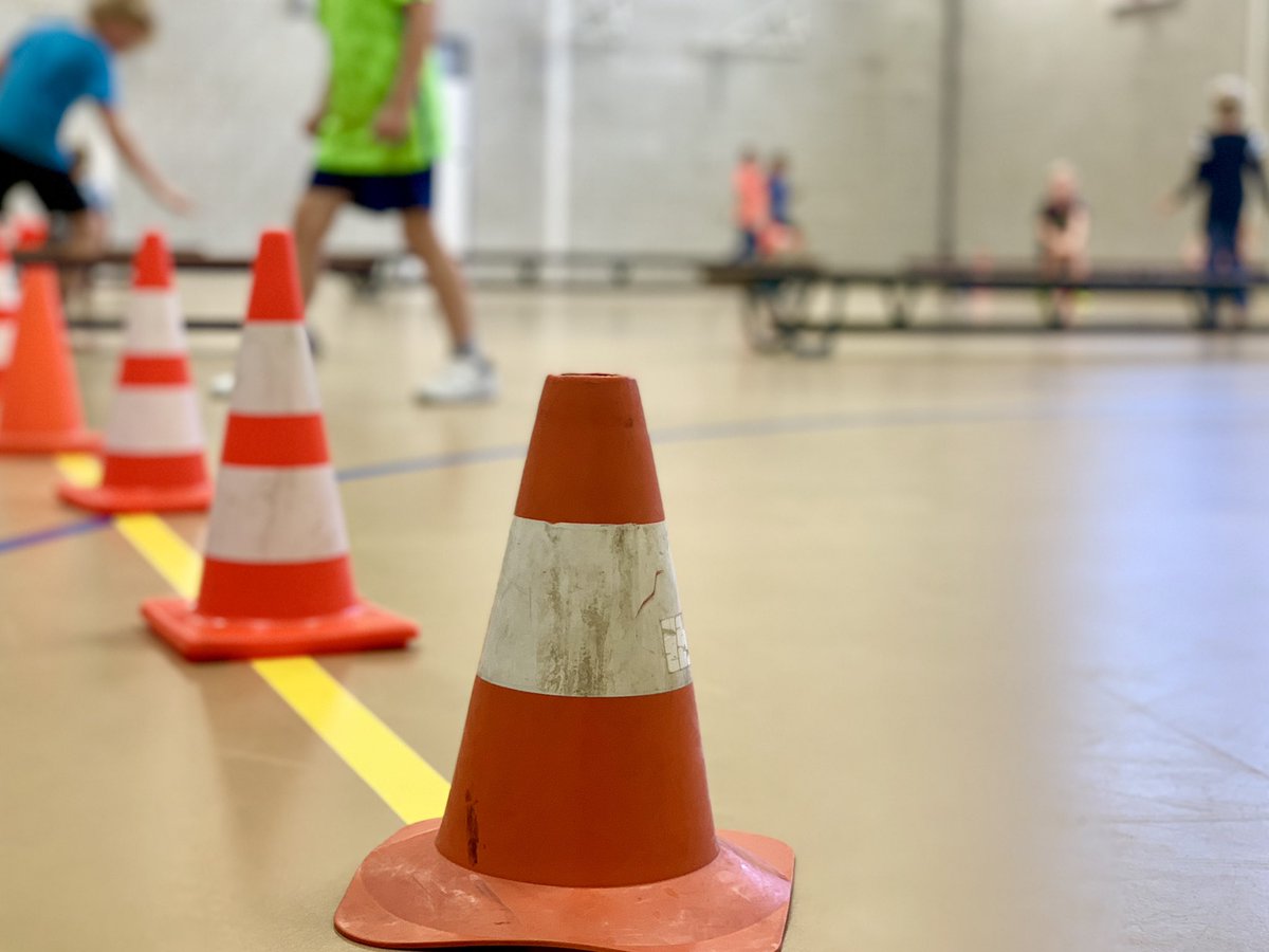 Appingedamgib's tweet photo. Vanmiddag deden 25 kinderen mee met ‘Water &amp; Vuur’ tijdens Sportmix @ Olingertil Appingedam. Woensdag 31 oktober Winkel van Sinkel’! @HuisvoordeSport #blijfbewegen @SOOMarenland @Noordkwartier https://t.co/Rfj5PsGvnb