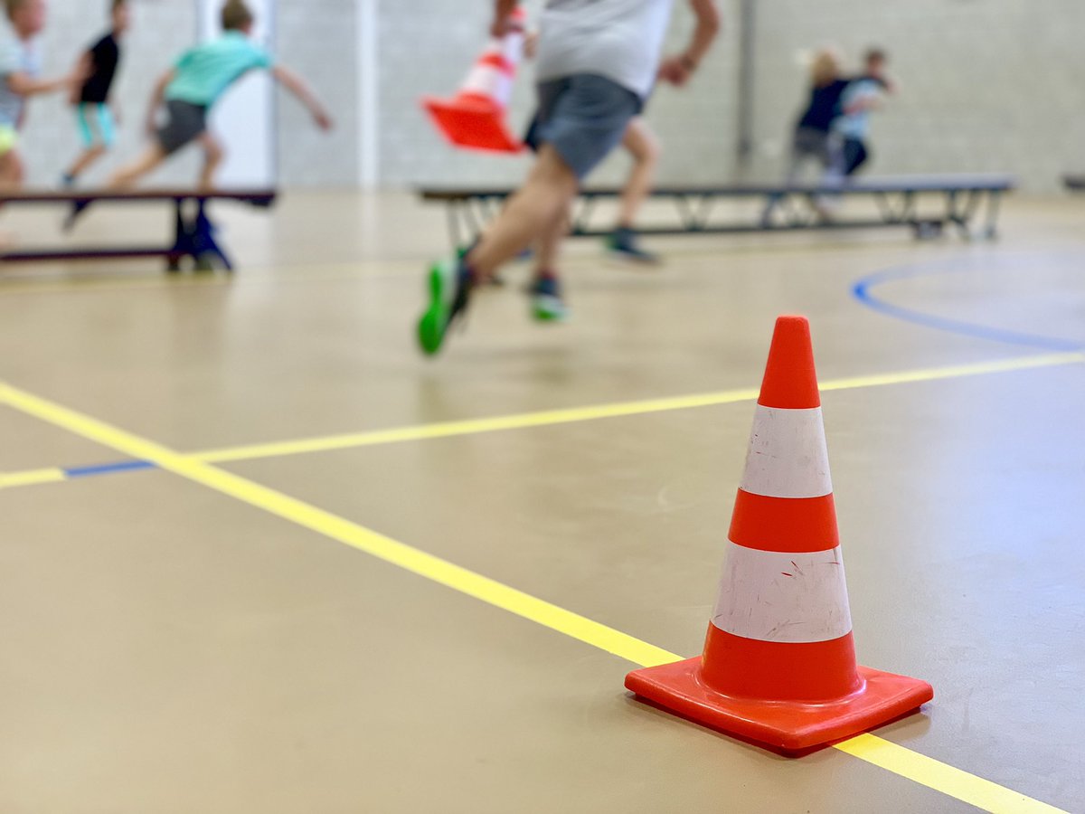 Appingedamgib's tweet photo. Vanmiddag deden 25 kinderen mee met ‘Water &amp; Vuur’ tijdens Sportmix @ Olingertil Appingedam. Woensdag 31 oktober Winkel van Sinkel’! @HuisvoordeSport #blijfbewegen @SOOMarenland @Noordkwartier https://t.co/Rfj5PsGvnb