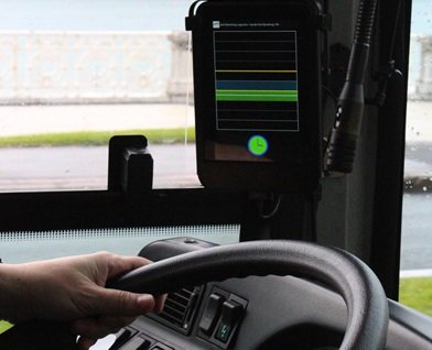 dbusdonostia's tweet photo. Dbus implementará el sistema #EKObus en toda la flota. Este sistema asiste al conductor/a para que su conducción sea económica y ecológica, reduciendo el consumo de combustibles fósiles y las emisiones contaminantes #emobask #DbusInfo https://t.co/kEnbdSadYJ @Ayto_SS @ITS_Datik https://t.co/wc4g1YZksa