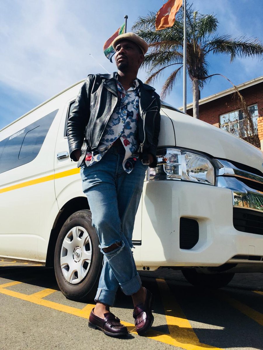 Sui_ptm's tweet photo. Styling like Taxi Marshal #AfterRobot https://t.co/lsErJ90ap8
