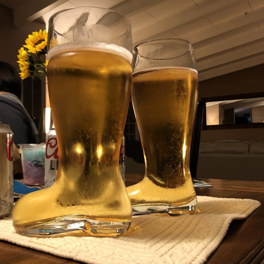PrettyLilPints's tweet photo. This episode is what happens after 16 Fest Beer Best Beers with @alex_gaspo. Listen: https://t.co/DyRgWy6Lyn https://t.co/1wNnSmGRx3