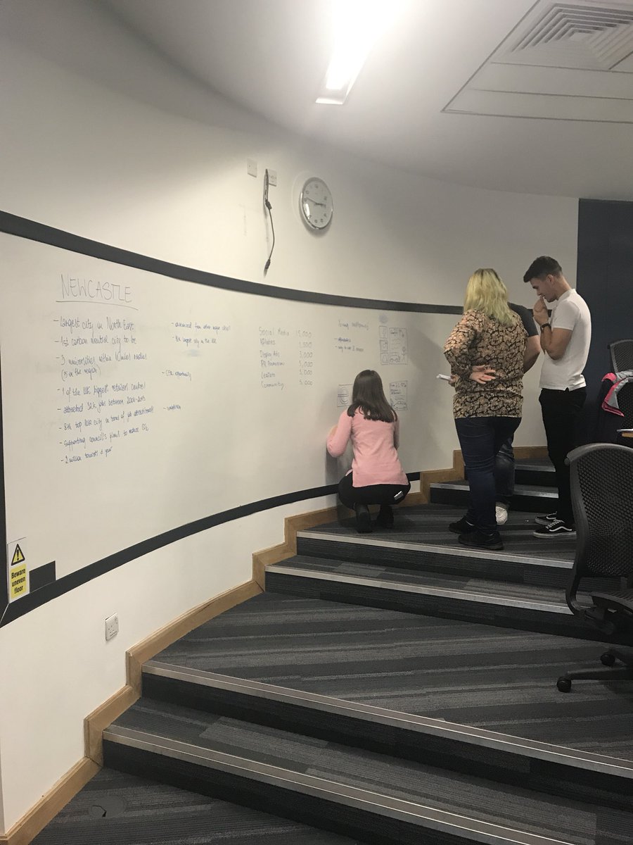 Emily Askew tweet media