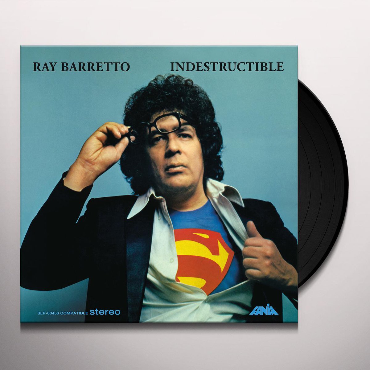 La portada del álbum 'Indestructible' (1973) es creada por Izzy Sanabria y representa a #RayBarretto como Clark Kent a punto de ser Superman, esto debido a que varios de sus integrantes abandonarían su Orq. para crear La Típica 73. Este álbum representa el 'renacer' de Barretto.