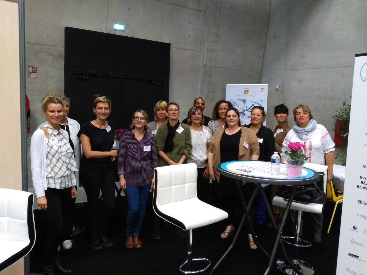 Lazzati1Sand's tweet photo. L'édition #JobBoost2018 se poursuit, #avecPoleEmploi #aubagne #laciotat #marseille valentine. Des espaces dédiés au #coaching, #competences conseil en #recrutement. Plus de 600 personnes présentes. Une réussite. Bravo @T2R, merci aux #équipes PE @DidierMartinPE @pole_emploi https://t.co/Hx6ap0MGgk