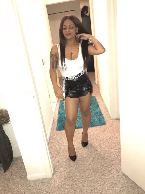 Watch IG: Beautywith_re 💄's leaked NSFW photo on TwXstars