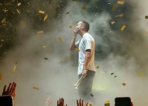 blxrryk's tweet photo. THESE PICTURES ARE SO BEAUTIFUL 💛✨💖💕💗✨💖✨💕💛💗✨💕💕✨💕💛💕✨💕✨💛💖💛💛✨💕✨💗✨💗💖💗
#twentyonepilots #tylerjoseph #joshdun #banditonashville #trench #banditotour https://t.co/sQbg33c8iQ