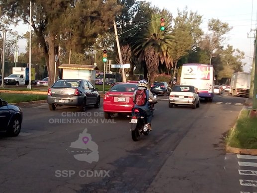 OVIALCDMX's tweet photo. 09:10 Aumenta el número de vehículos sobre #Av510 de Av. 412 hacia la Av. 535. https://t.co/pmCVMsJcPK